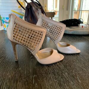 Jessica Simpson Cage Peep Toe Pumps sz 6